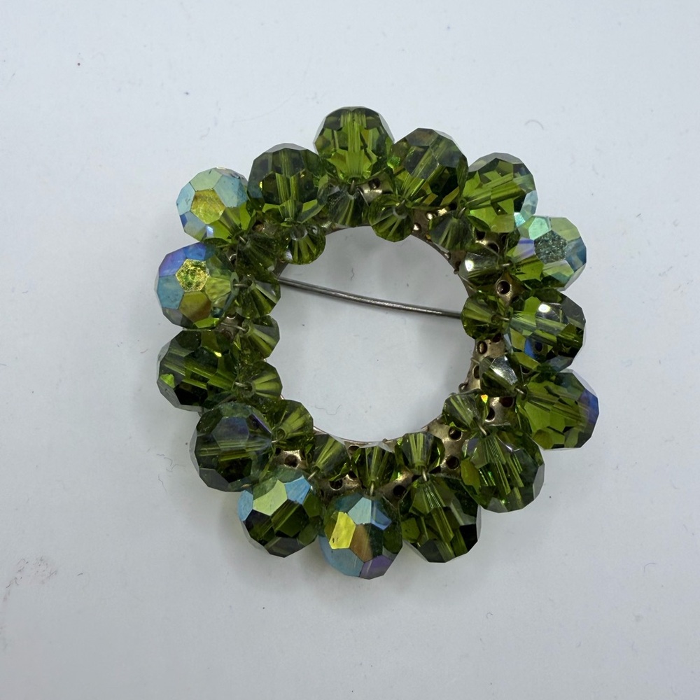 Vintage Green Crystal Wreath Brooch - Women Jewelry